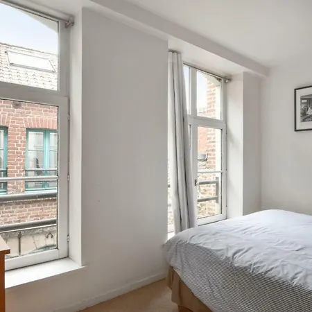 Typical And Charming Flat In Old Lille, Close To Stations - Welkeys Lägenhet *