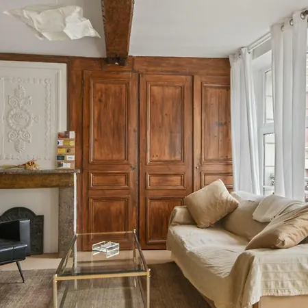 Lägenhet Typical And Charming Flat In Old Lille, Close To Stations - Welkeys