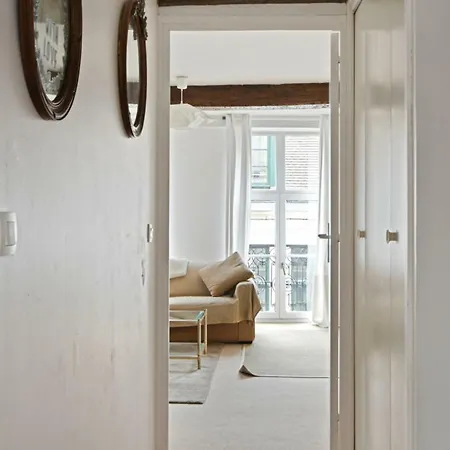 Typical And Charming Flat In Old Lille, Close To Stations - Welkeys Lille